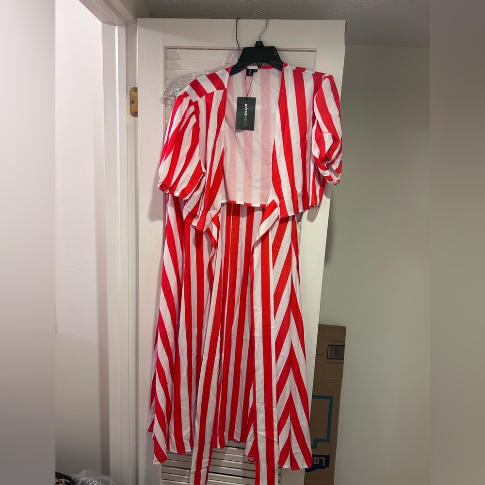 2XL(18/20) 2 piece red casual high slit skirt set - Picture 2 of 5
